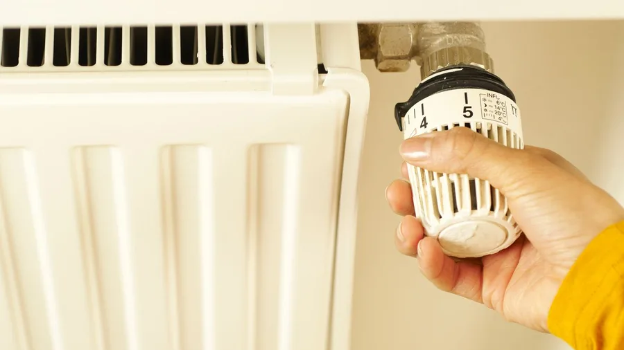 Manual Thermostats Heat Empty Rooms