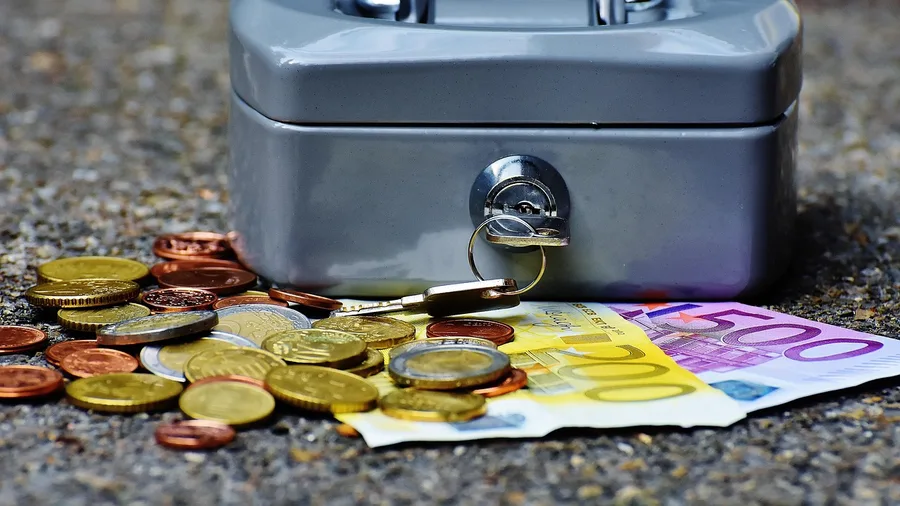 Account Location Determines Which Strategy Keeps More Wealth