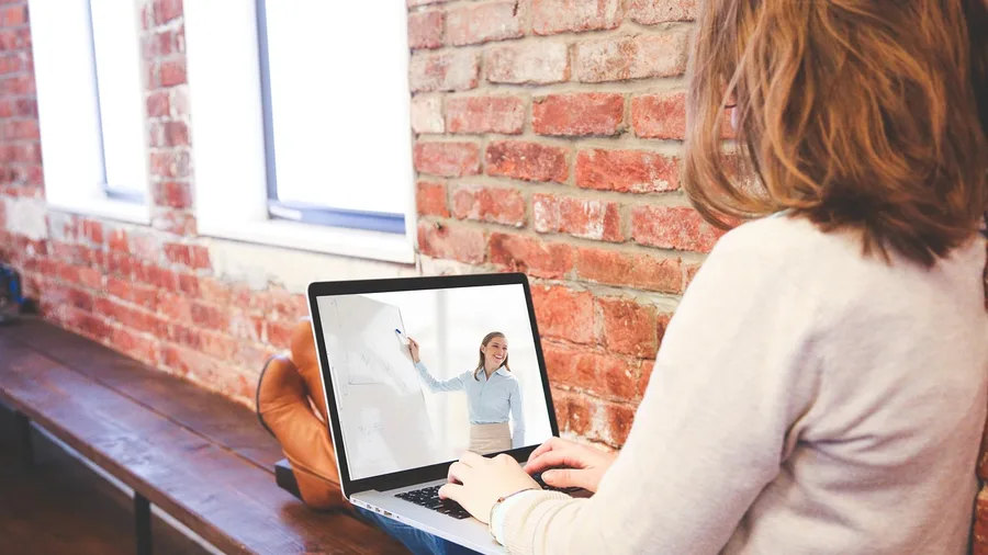 Teaching What You Know in Live Online Classes