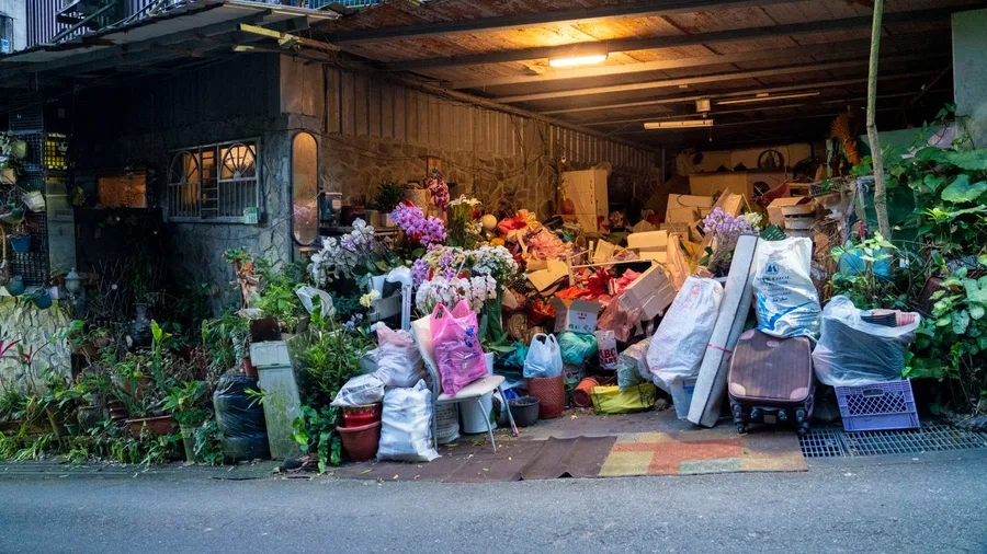 Selling the Garage's Contents on eBay, Properly